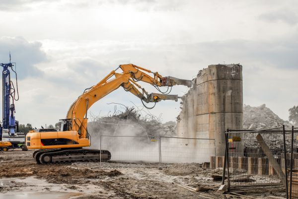 Silo Demolition in Sandpoint