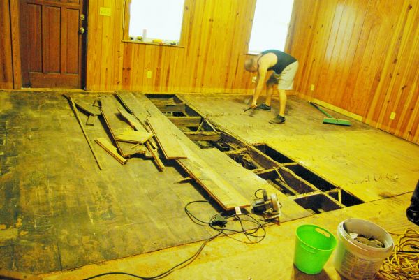 Subfloor Demolition in Sandpoint